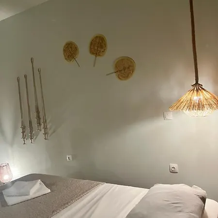 Hotel Elia's